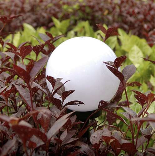 6 darabos földbe szúrható napelemes kerti lámpa – gömb alakú, hideg fehér (BB-18310) (5)