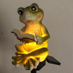 Béka alakú LED-es, leszúrható napelemes kültéri dekor lámpa - kerti szolár lámpa olvasó béka figurával - 42 cm (BBD) - Image 2